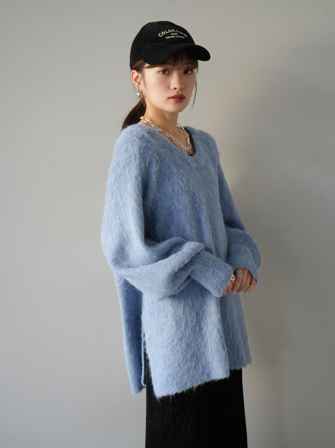 【預購】V領加大尺寸馬海毛針織套頭衫/藍