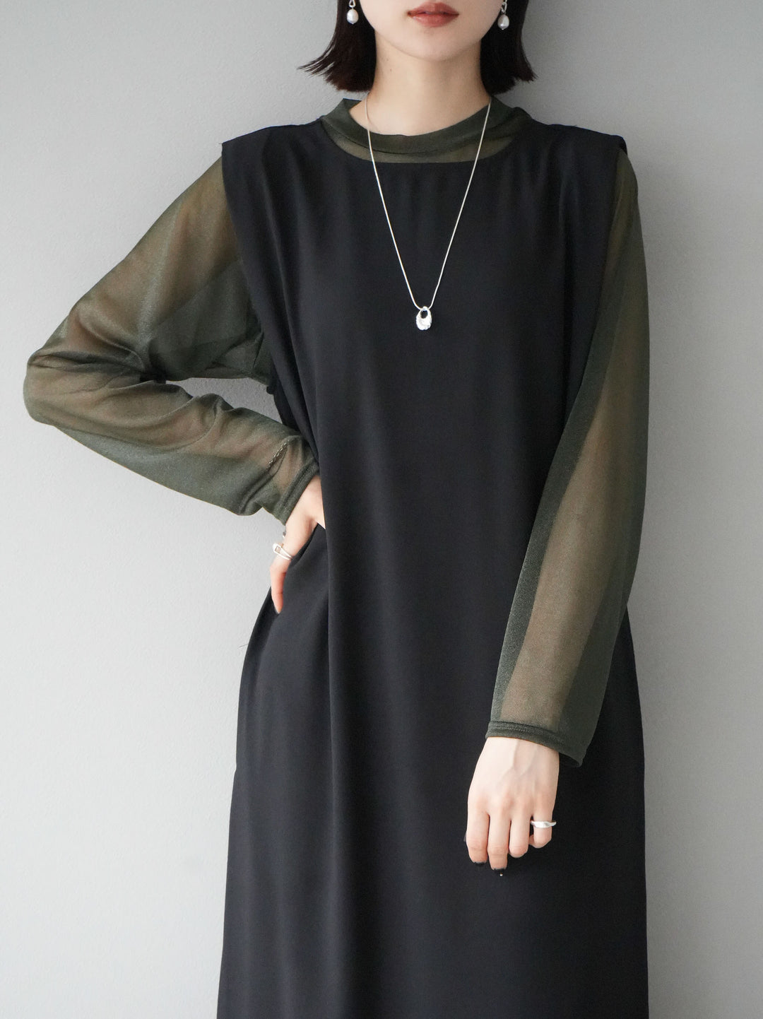 予約]バックドレープワンピース/ブラック – Lumier 