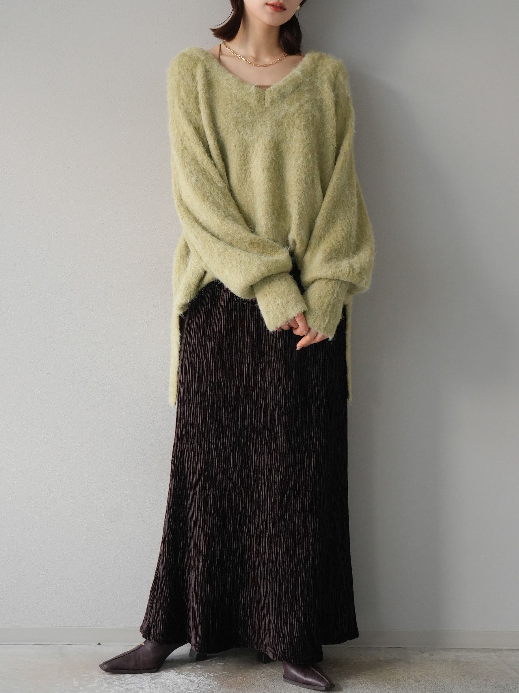 予約]Vネックオーバーモヘアニットプルオーバー/ピスタチオ – Lumier