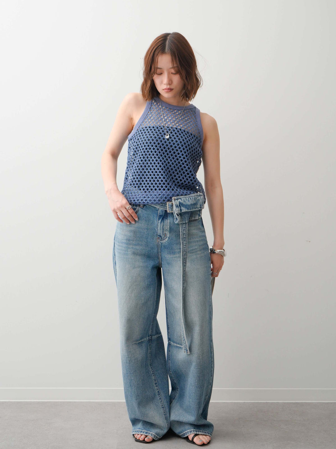 [予約]デニムポーチ付ニータックワイドデニムパンツ/blue