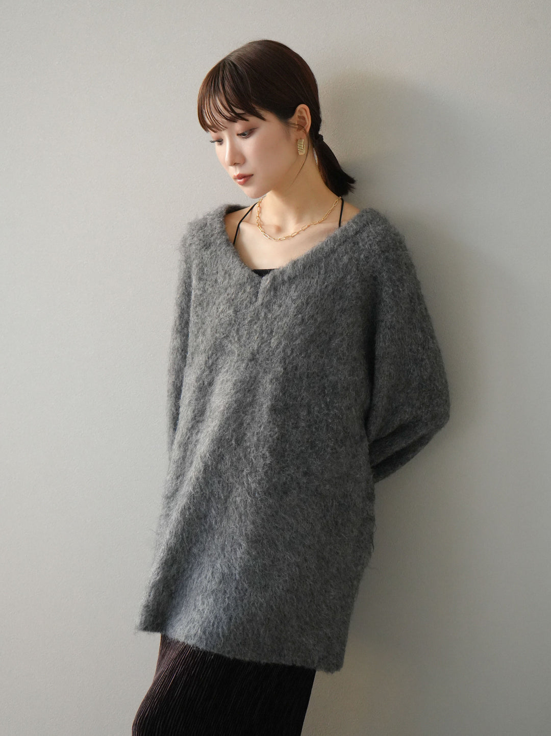 [予約]Vネックオーバーモヘアニットプルオーバー/チャコール