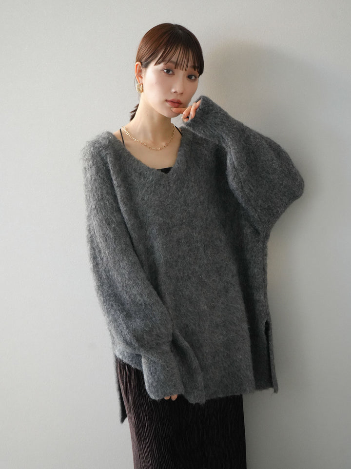 [予約]Vネックオーバーモヘアニットプルオーバー/チャコール
