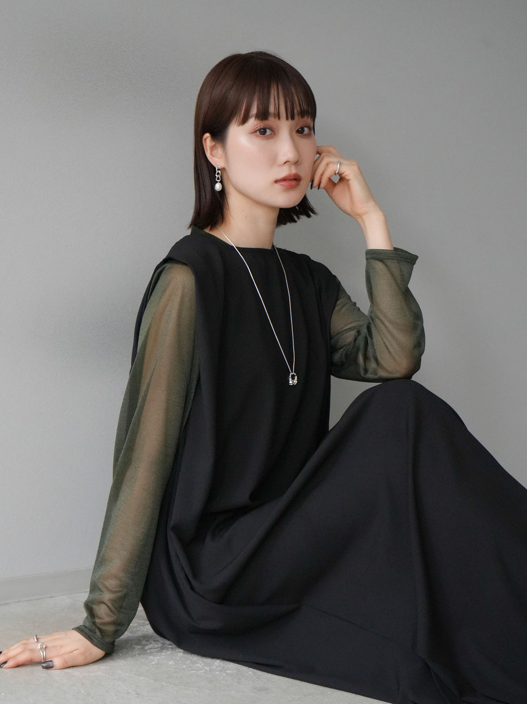 予約]バックドレープワンピース/ブラック – Lumier 