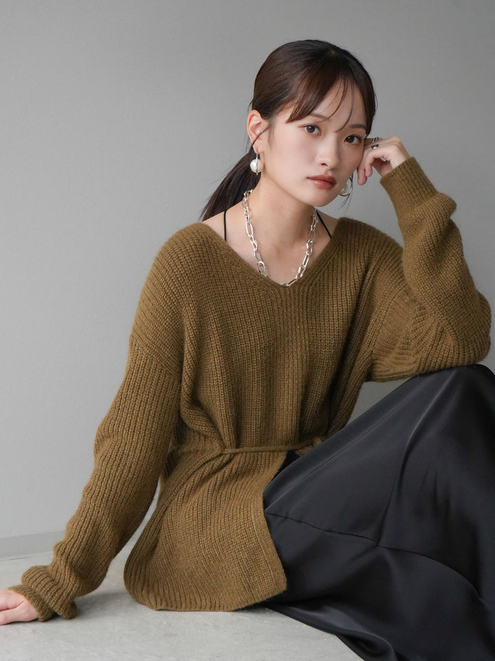 [予約]フロントスリットVネックニットプルオーバー/カーキ