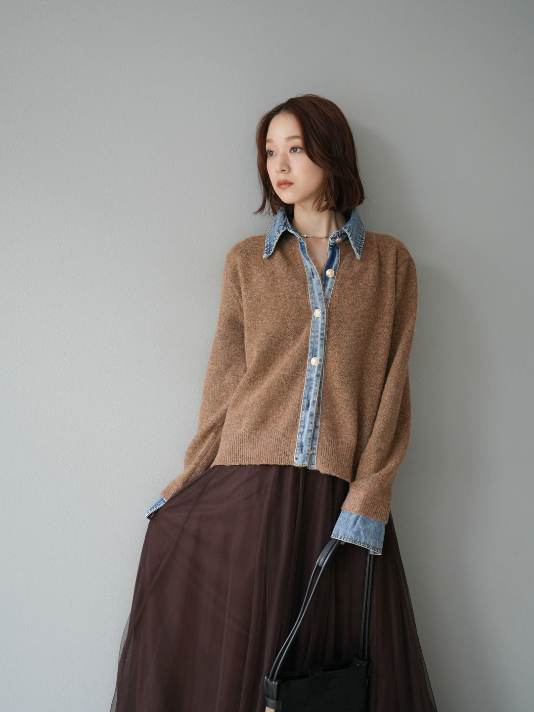 【預購】牛仔領紐扣針織開襟衫/駝色