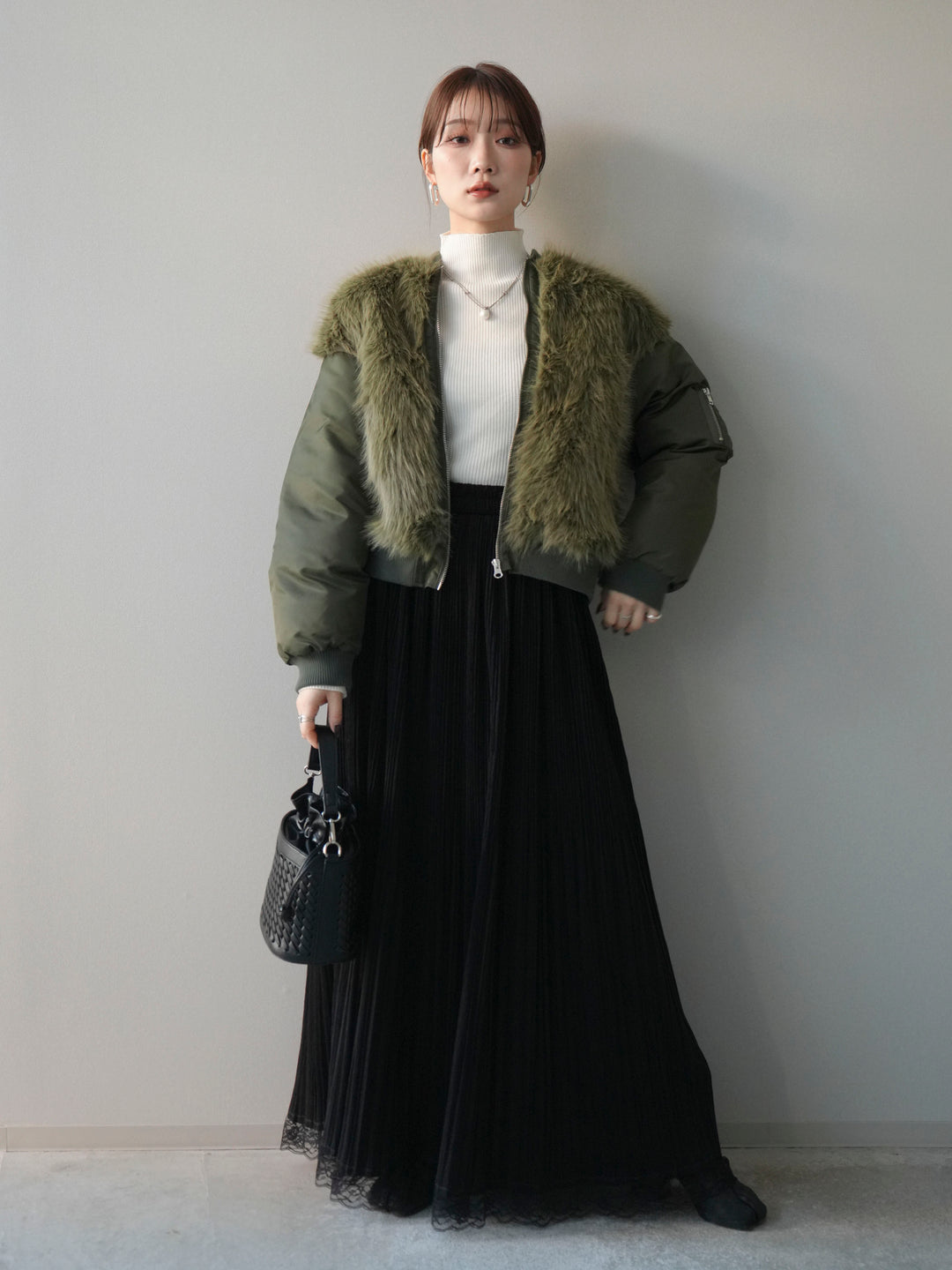 [SET]ファードッキングMA-1+袖ボタンボトルネックリブニットトップス+裾レーススウェードプリーツマキシスカート(3set)