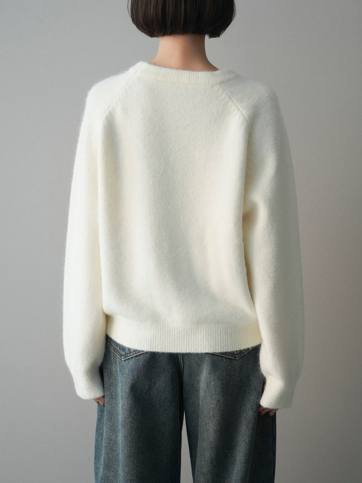 [予約]クルーネックモチモチニットプルオーバー/white