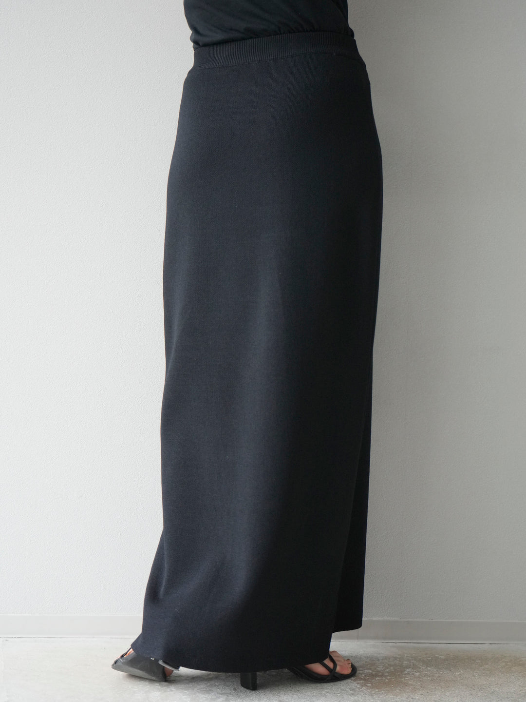 [予約]レーヨンポリIラインニットスカート/ブラック
