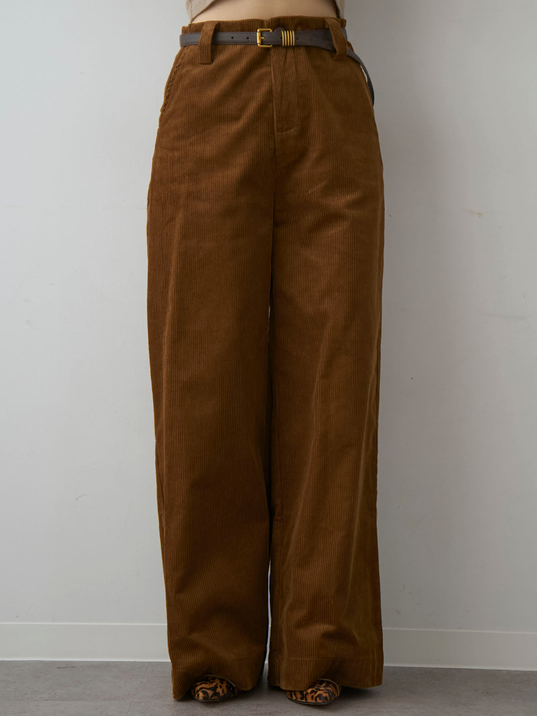 [予約]ベルト付コーディロイワイドストレートパンツ/brown