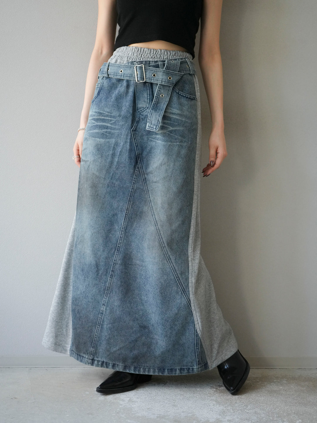 [予約]デザインベルトデニムドッキングスウェットスカート/グレー