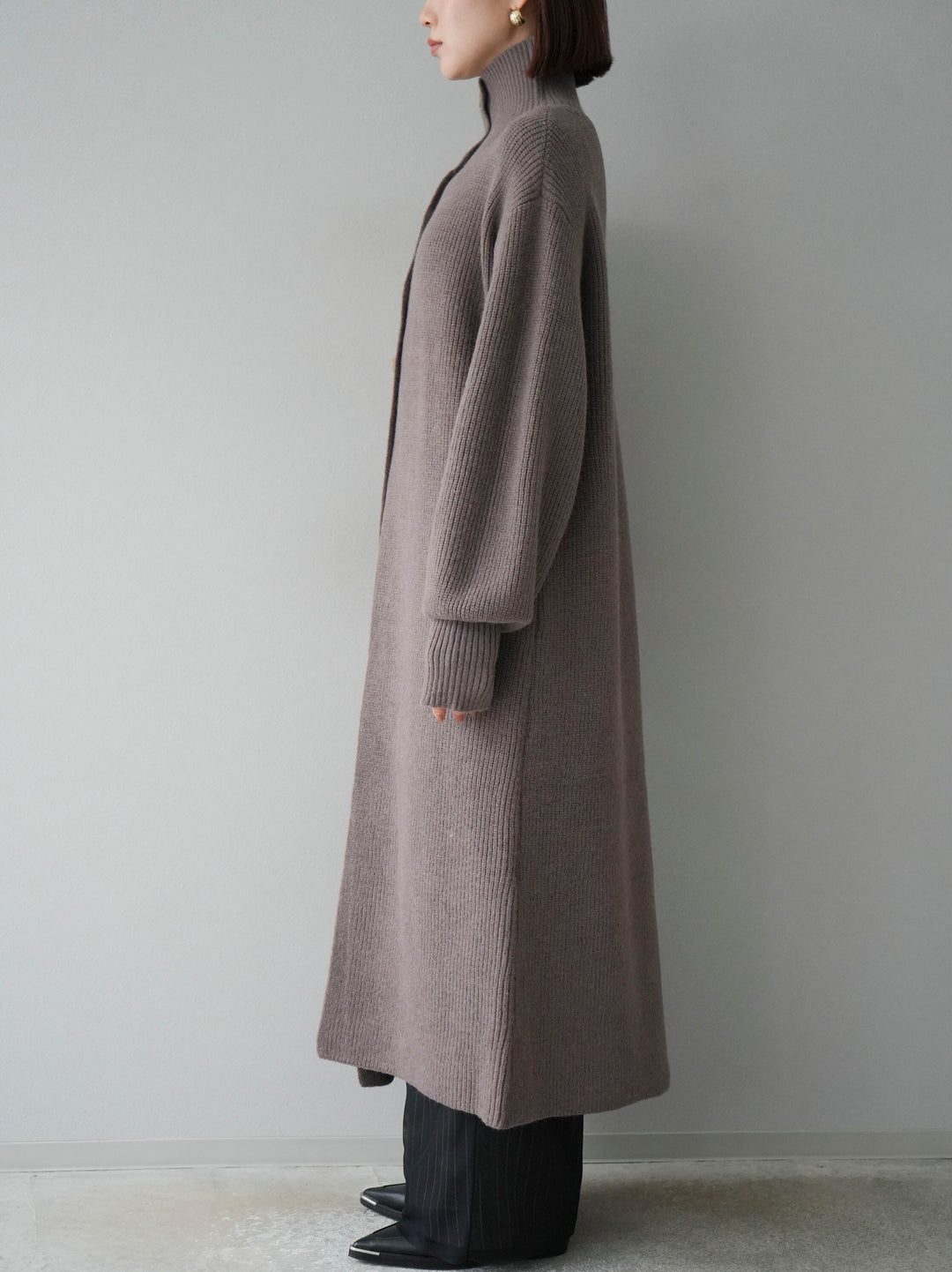 [予約]ハイネックニットロングカーディガン/モカ