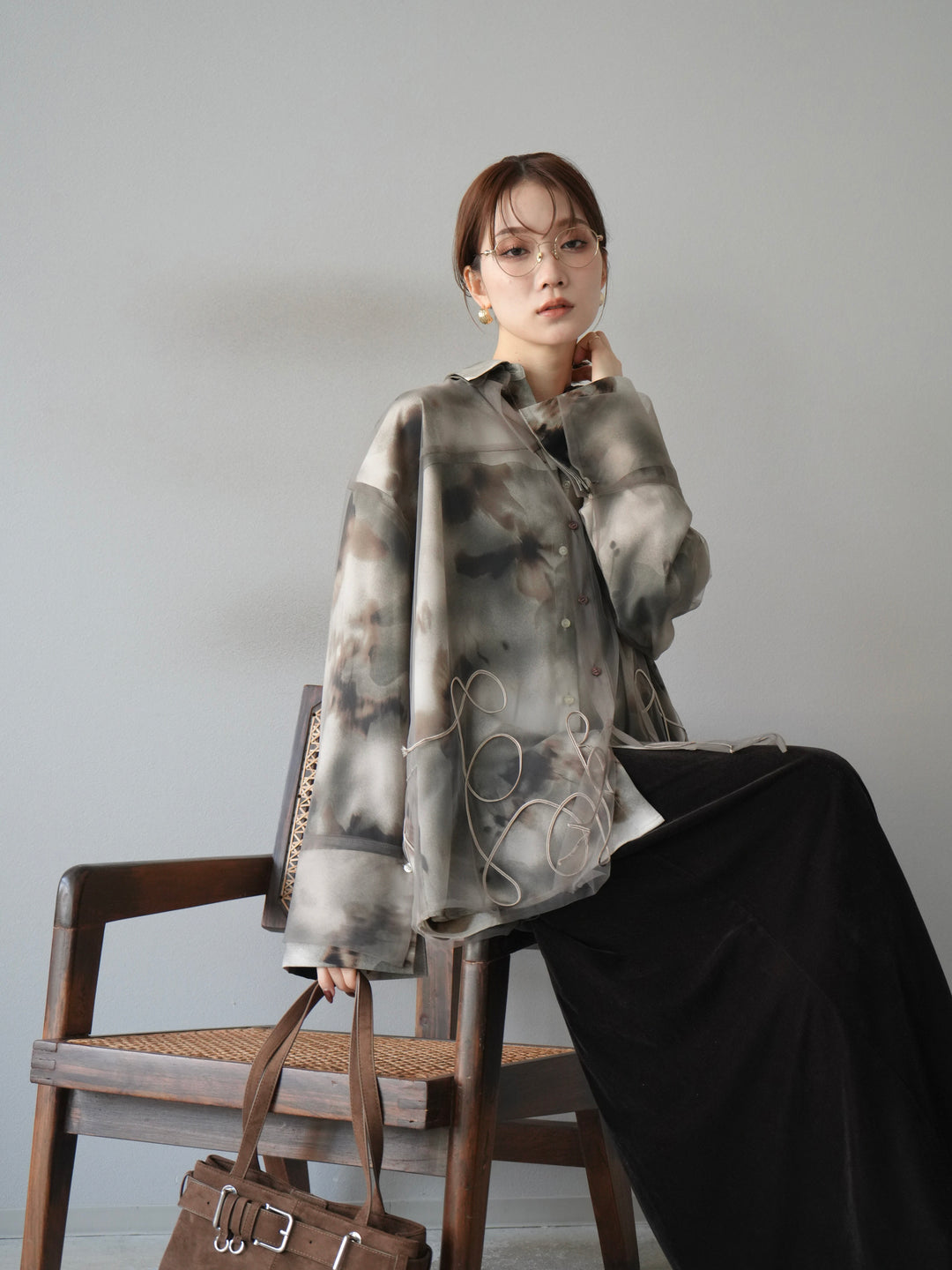 [SET]コード刺繍チュールシャツ＆ニュアンス柄シャツアンサンブル+ベロアナロースカート(2set)