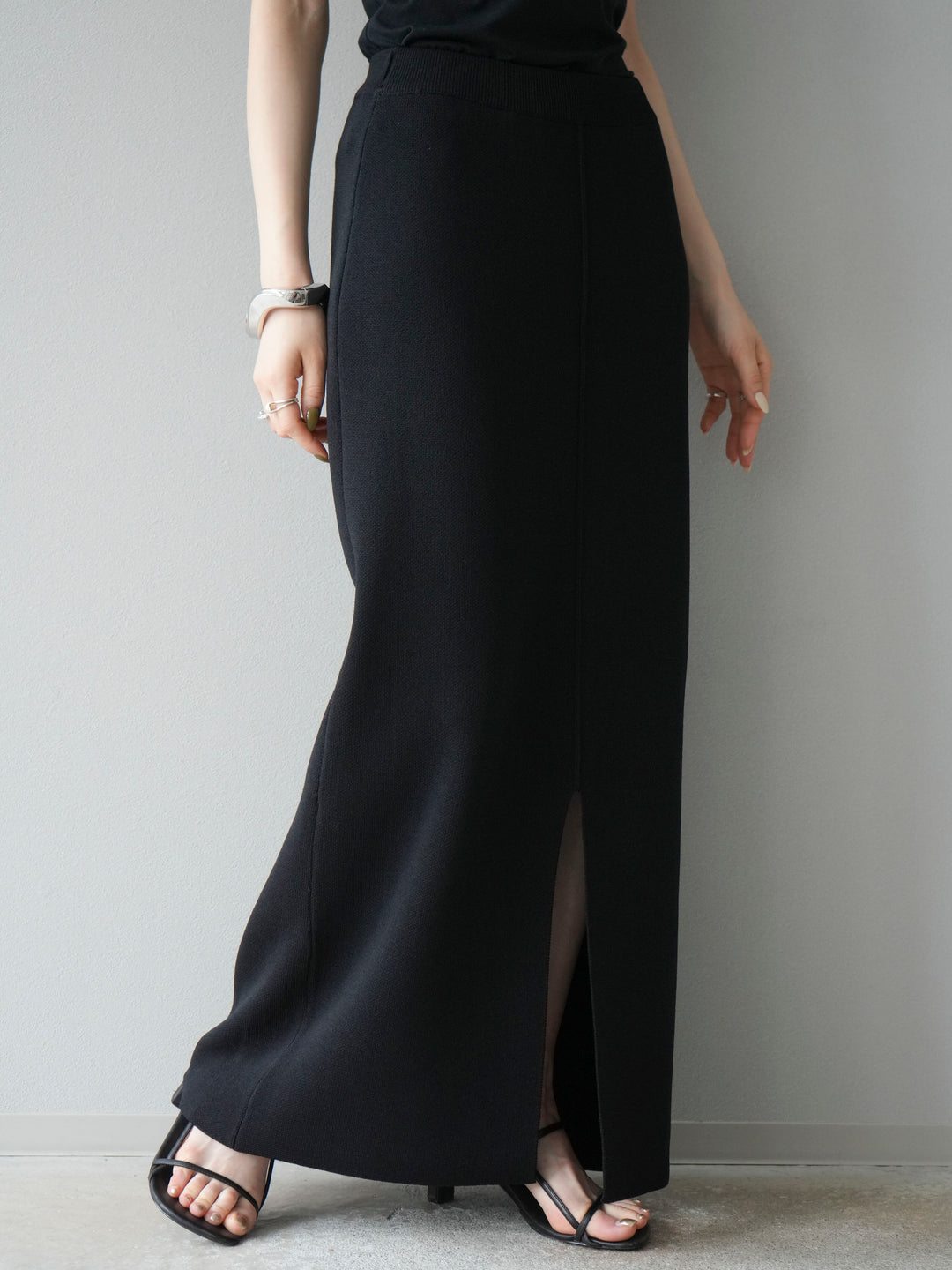 [予約]レーヨンポリIラインニットスカート/ブラック