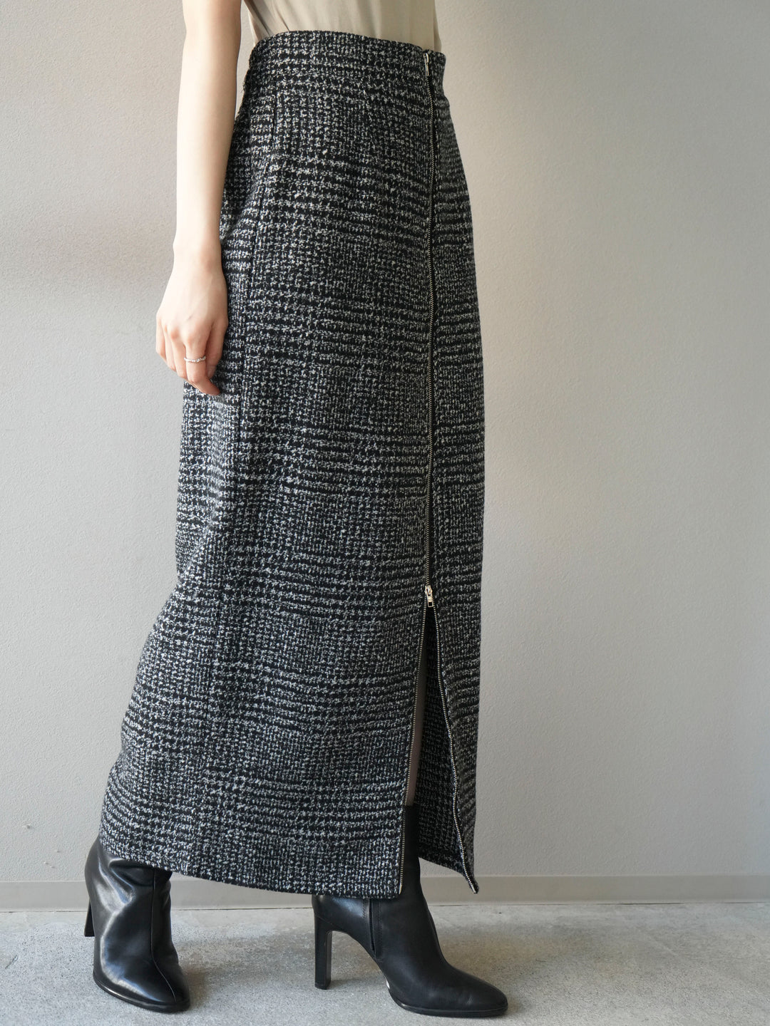 [予約]ツイードジップタイトスカート/black