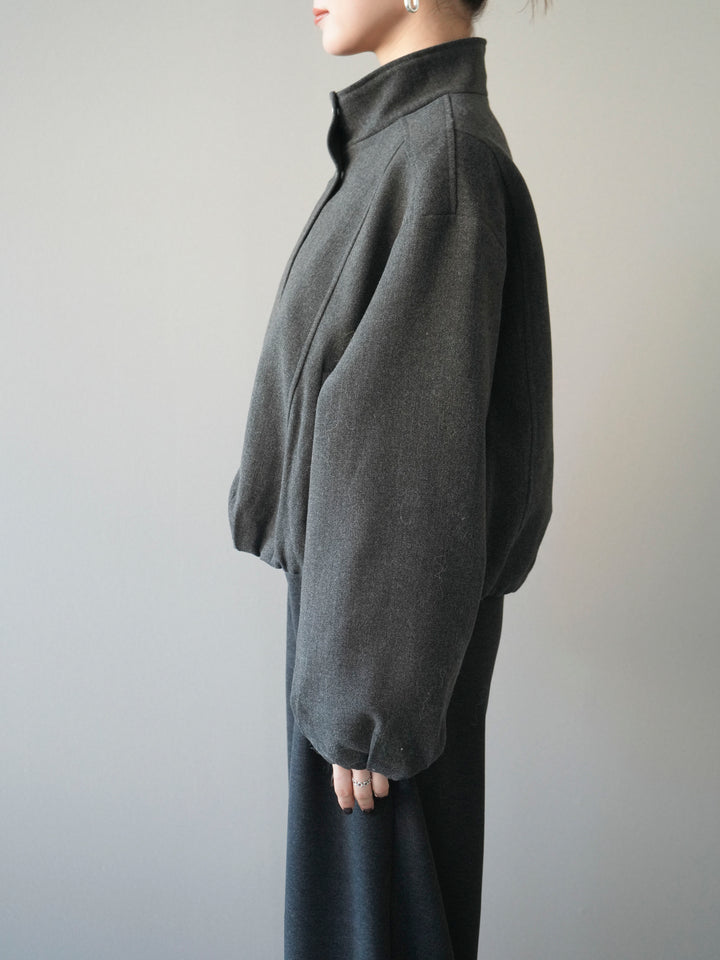 [予約]タックデザインジップブルゾン/charcoal