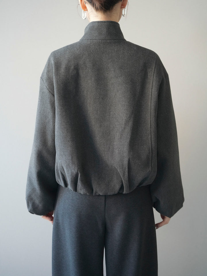 [予約]タックデザインジップブルゾン/charcoal