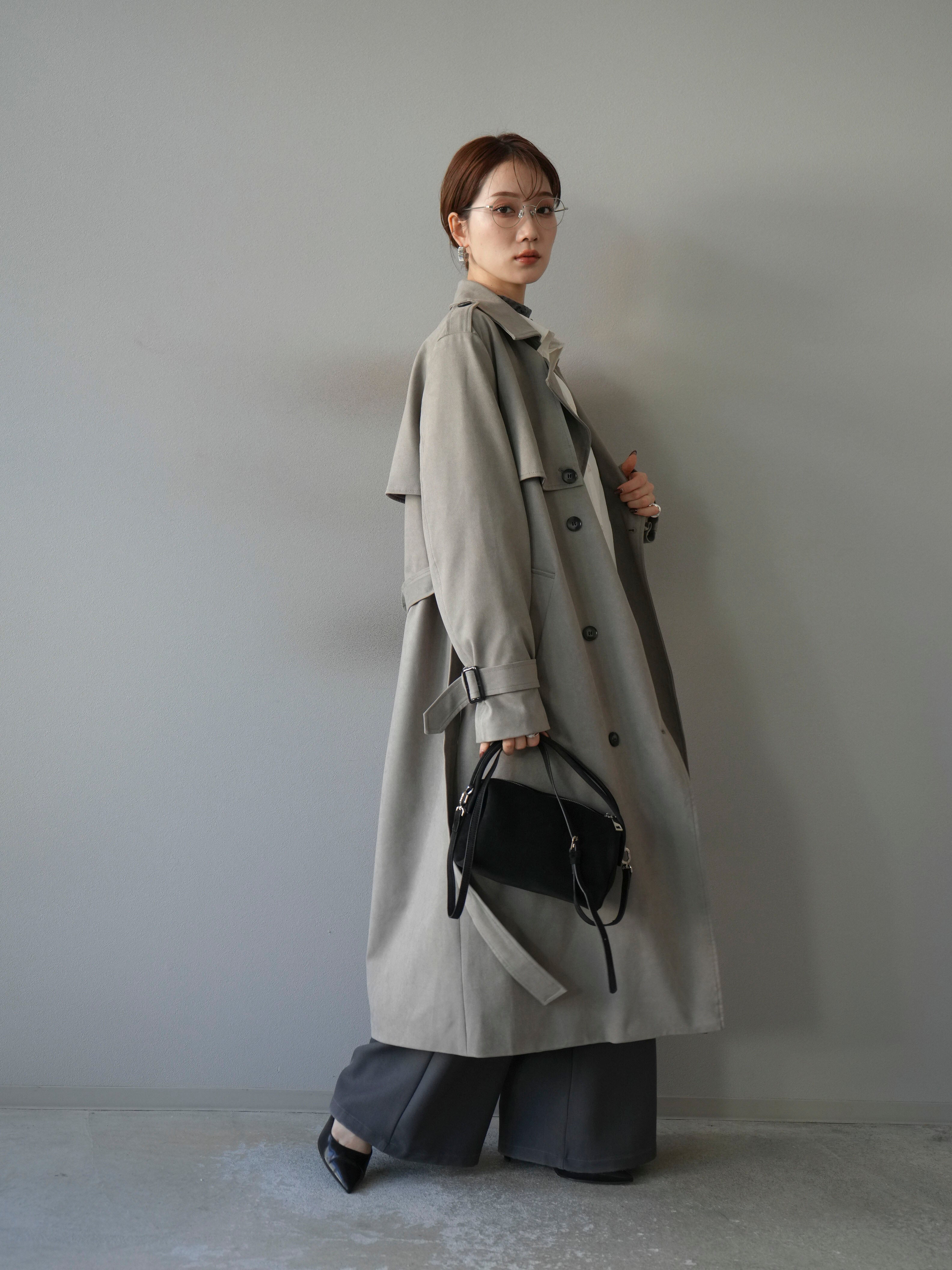 予約]スエードトレンチコート/グレー – Lumier