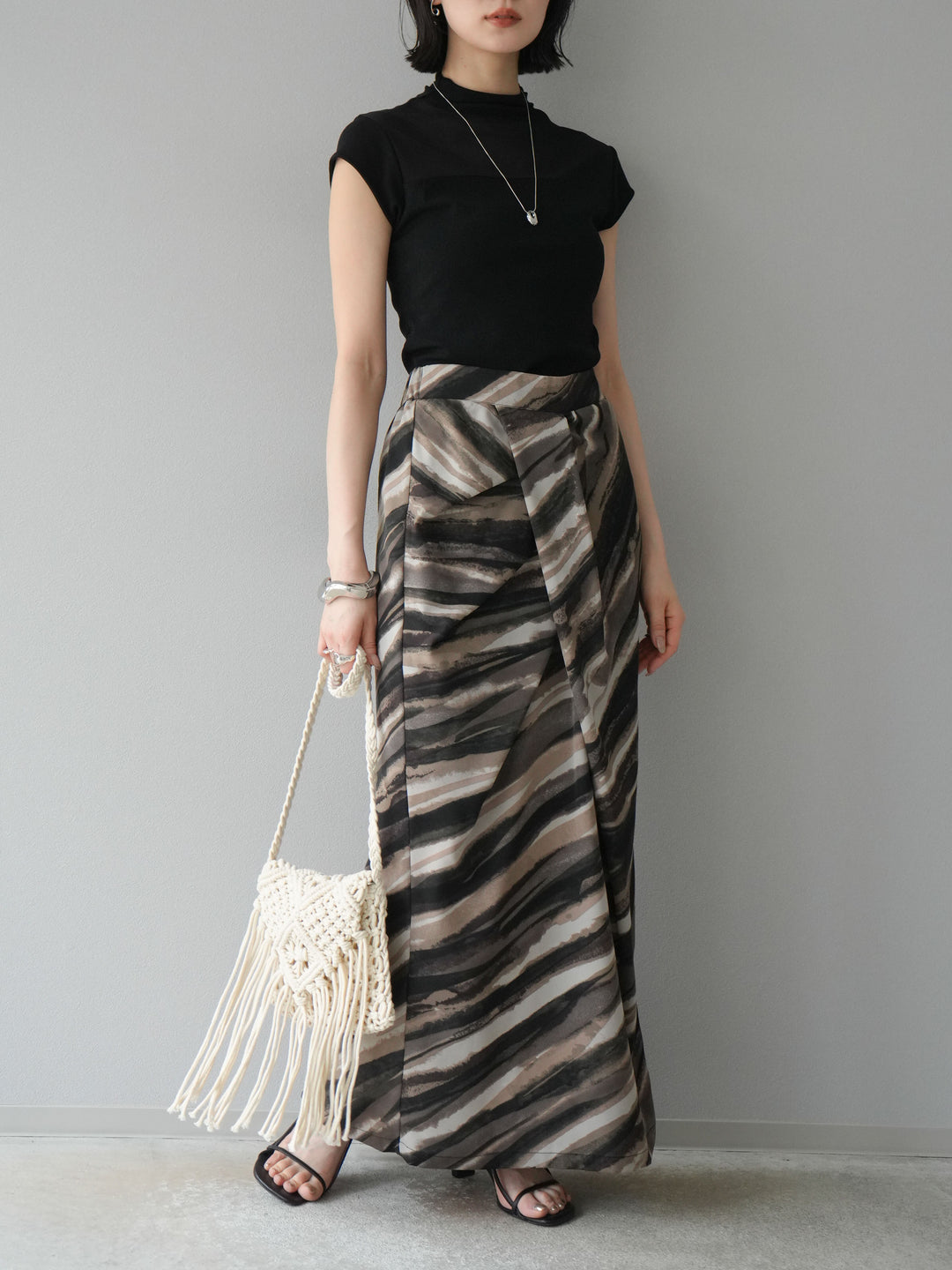 [予約]ニュアンスプリントタックIラインスカート/ブラウン