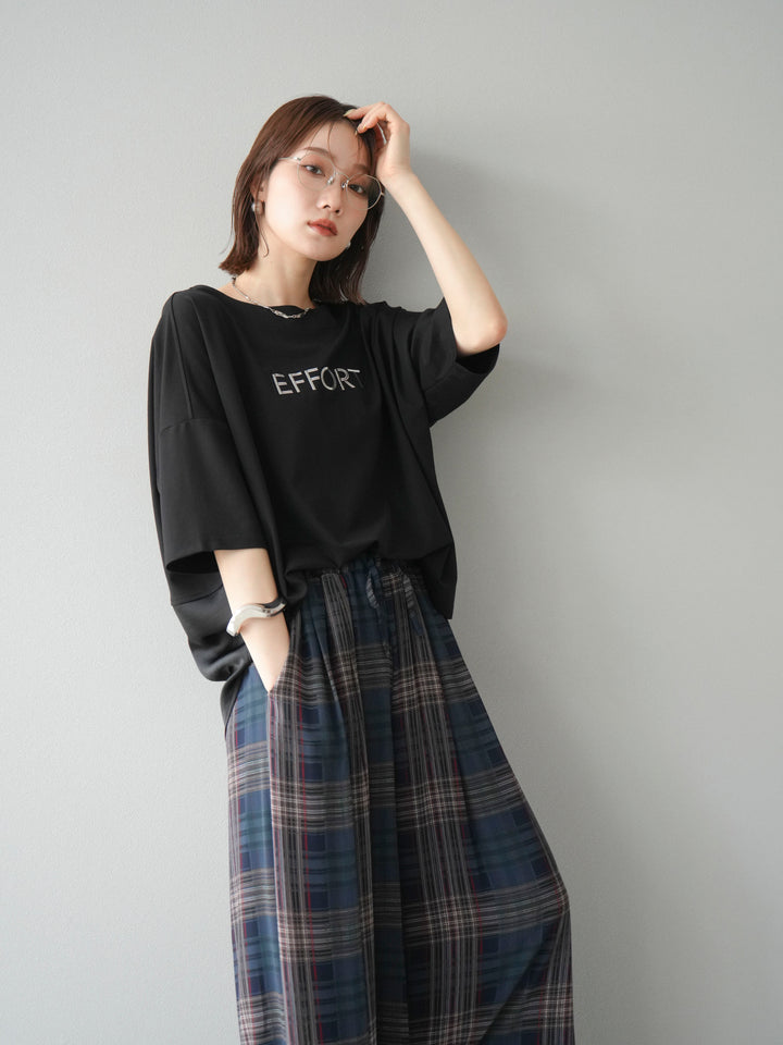 [套裝] 不同材質金屬標誌刺繡 x 印花T卹 + 透視格紋寬鬆褲（2 件套）