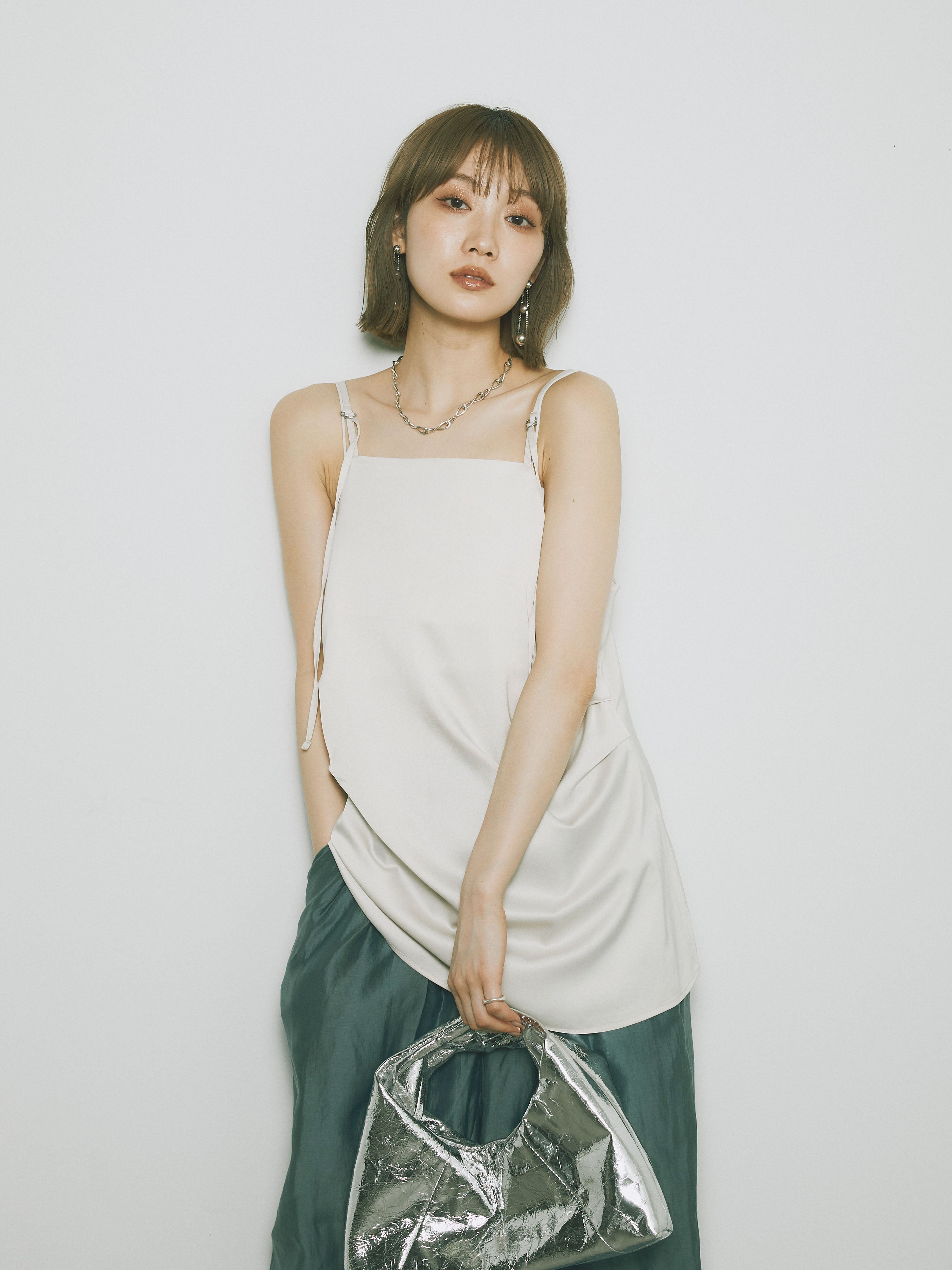 アイボリー ボタン付きキャミソール mideal キャミソール front button camisole / フロントボタン