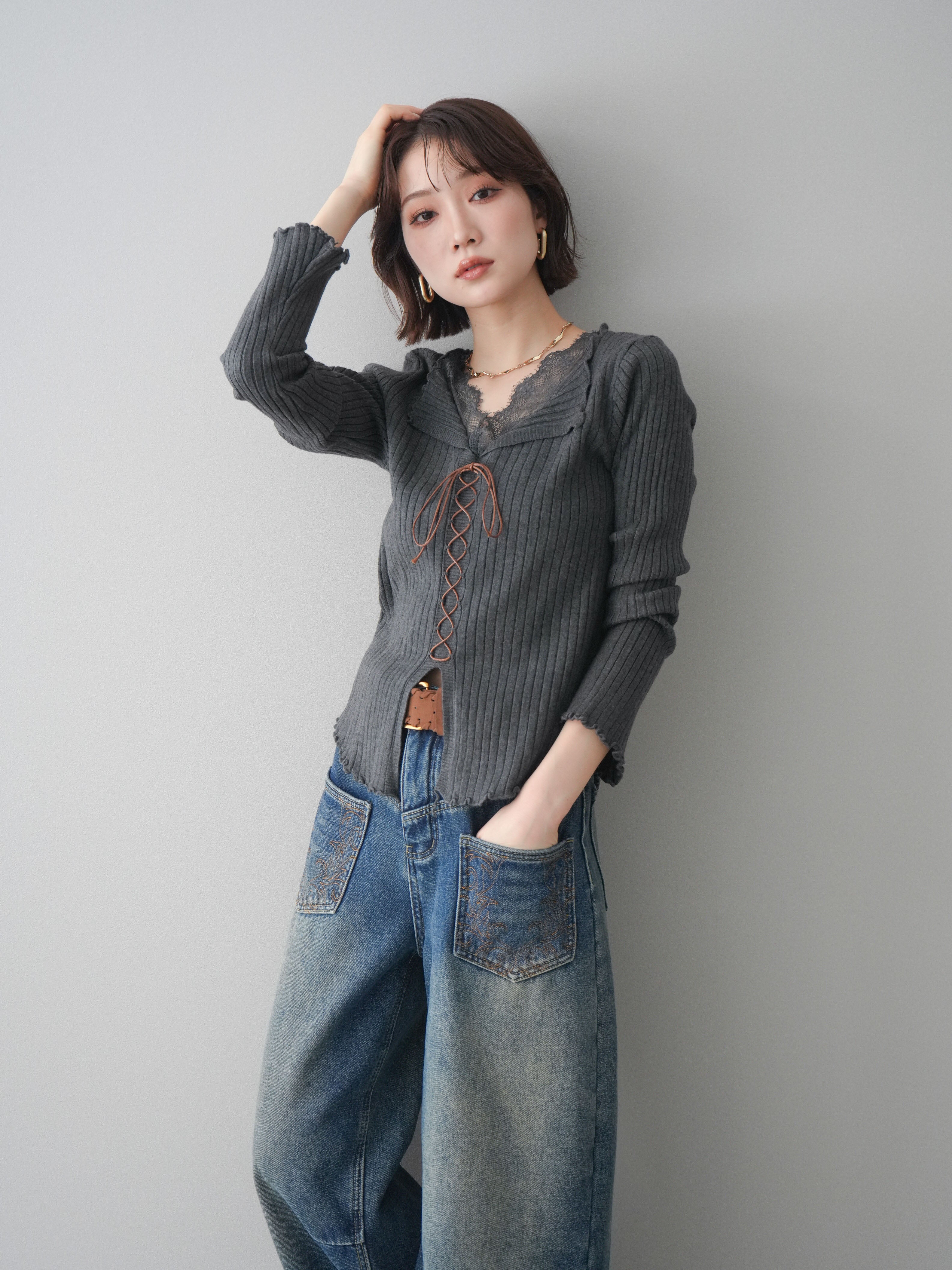 SET]レースネックレースアップリブニットトップス+レースネックレース