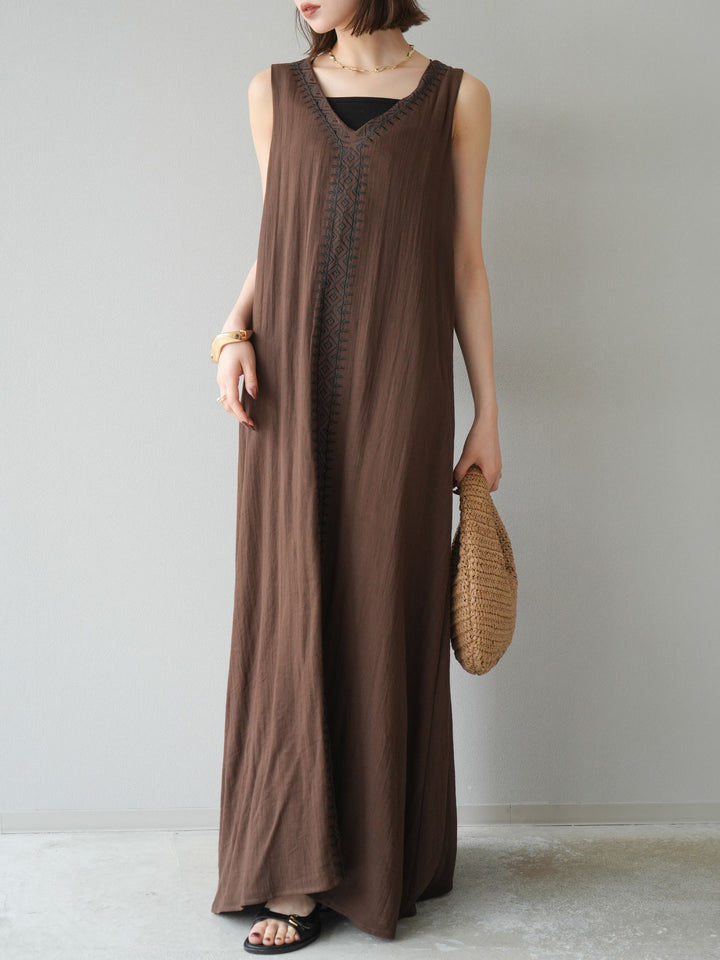 [予約]刺繍Vネックワンピース/ブラウン