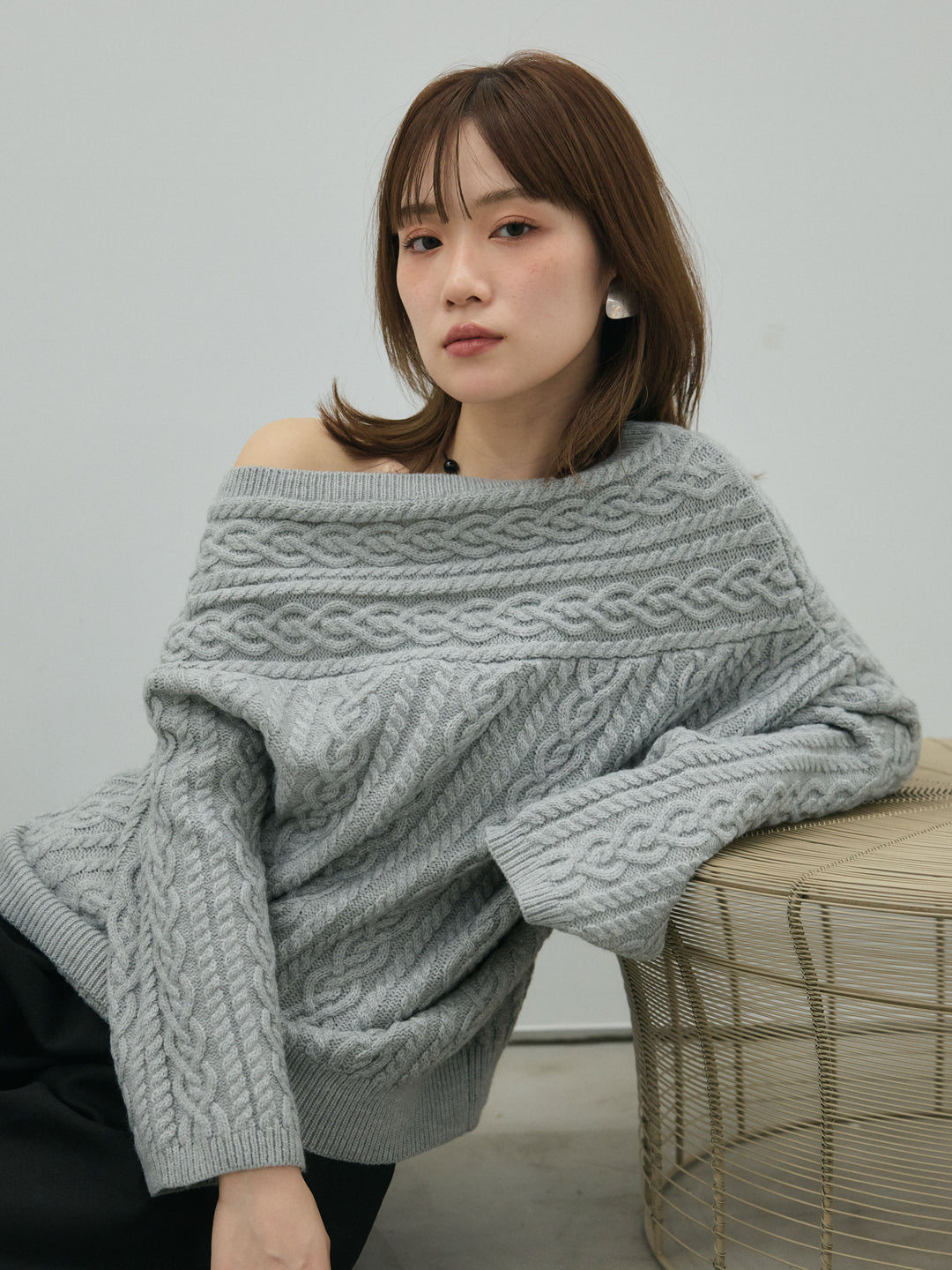 【Allure】[SET]ケーブルワンショルニットプルオーバー+ループデザインツイルワイドパンツ(2set)