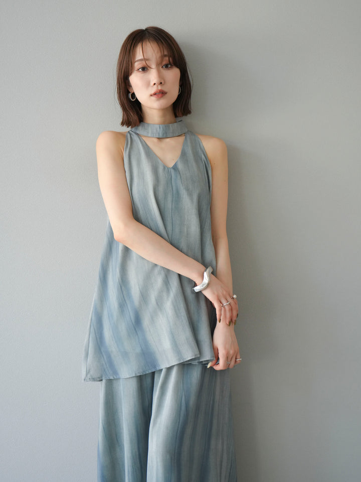 [SET] 細膩花紋V領襯衫＆喇叭裙（2套）