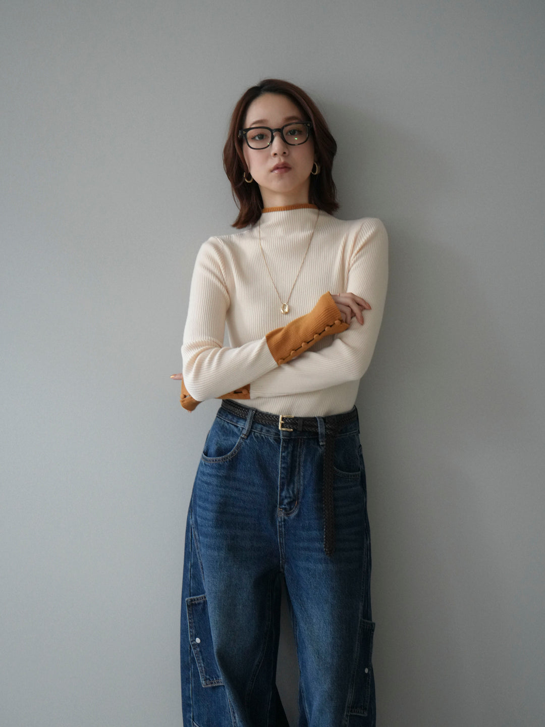 [予約]袖ボタンハイネック配色リブニットトップス/ivory