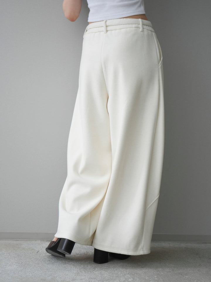 [予約]ウエストベルトカーブラインスエットパンツ/offwhite