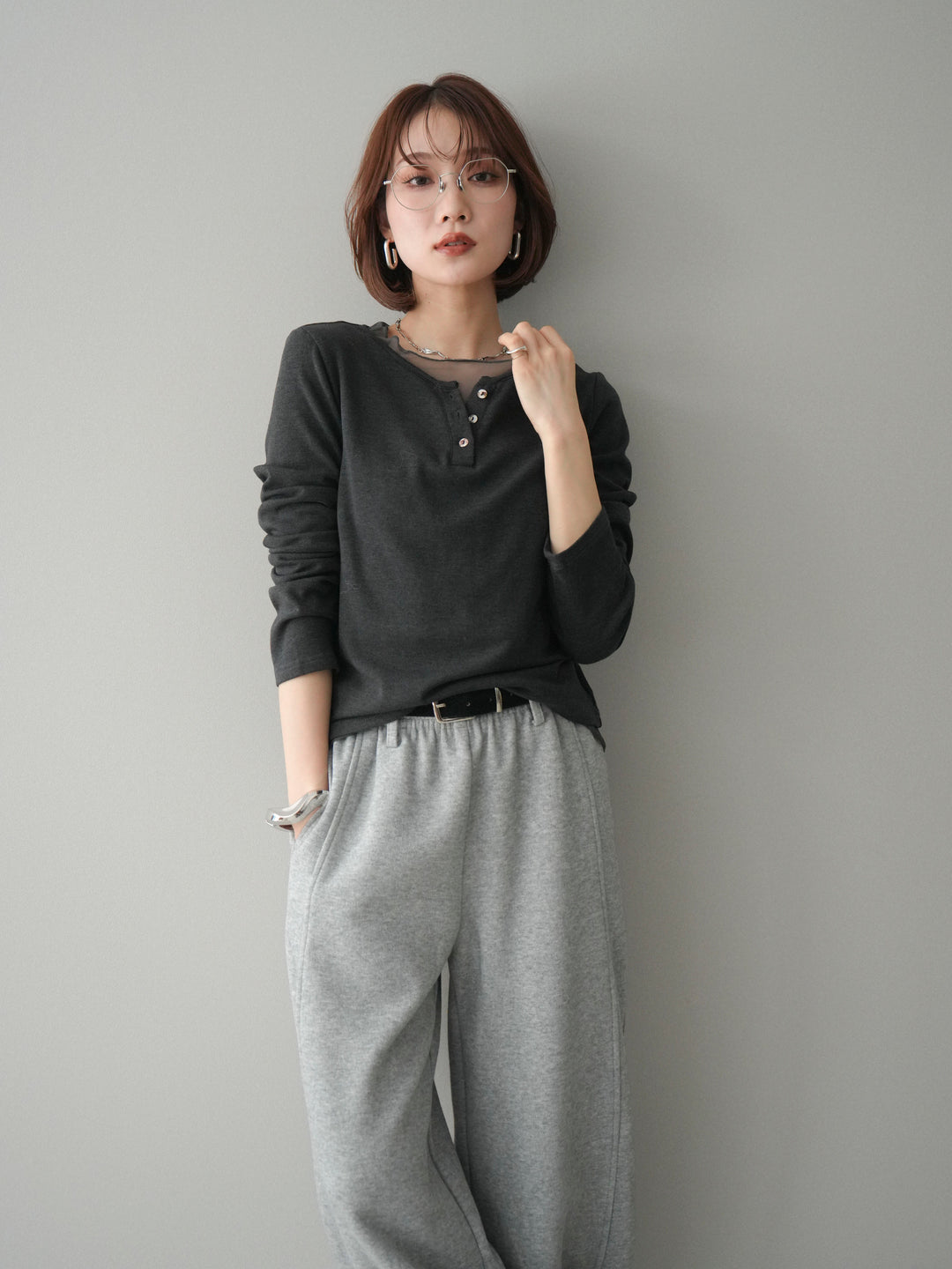 [予約]チュールレイヤードヘンリーネックカットソー/charcoal