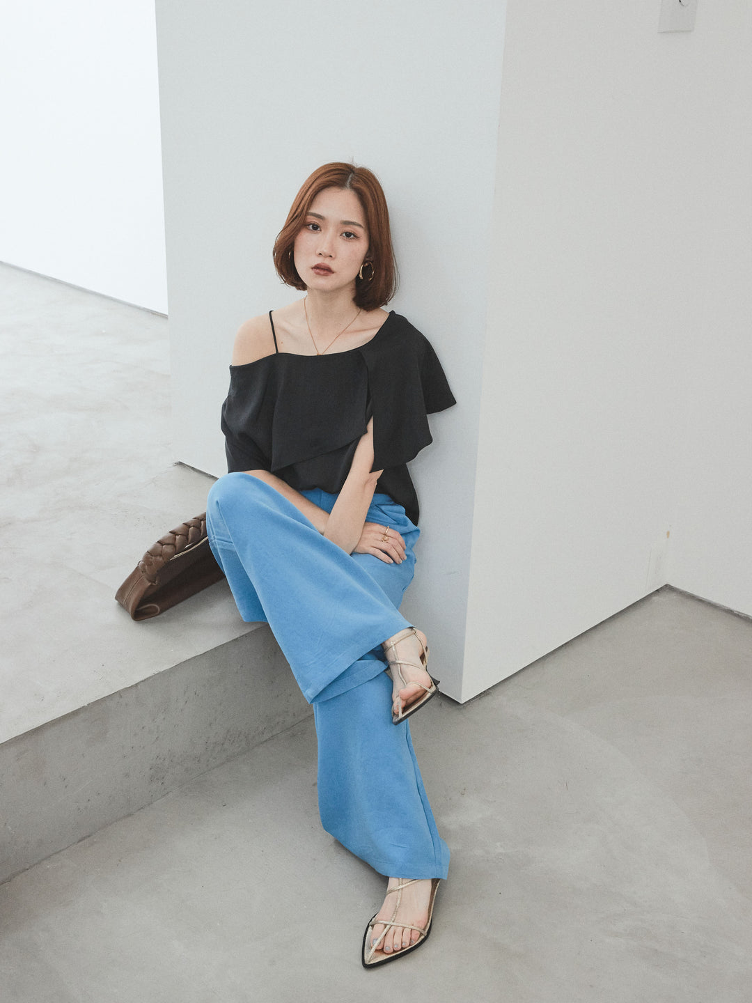 [予約]ワンショルラッフルブラウス/ブラック