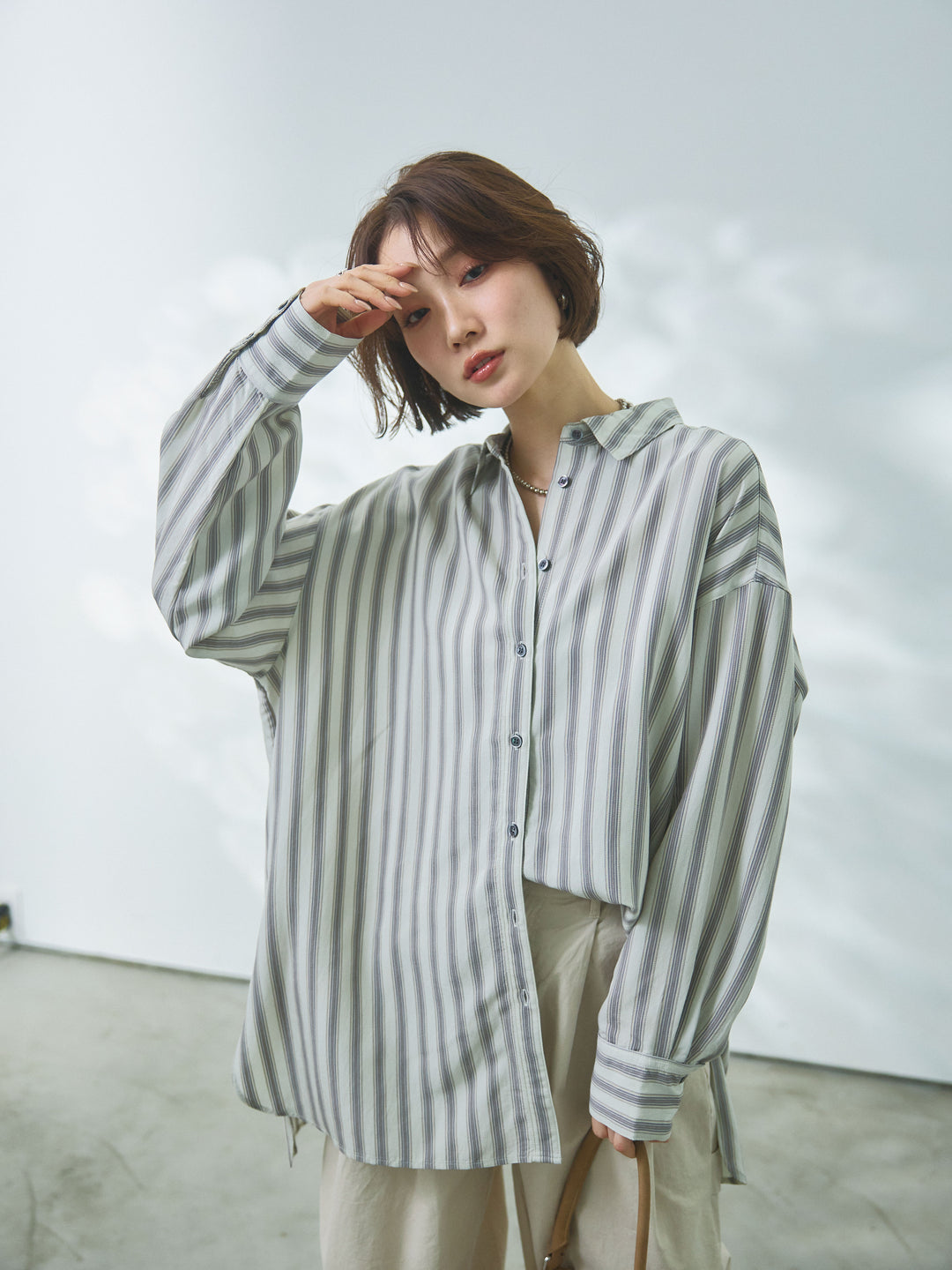 【Allure】[SET]ストライプオーバーシャツ+カットオフコットンツイルタックワイドパンツ(2set)