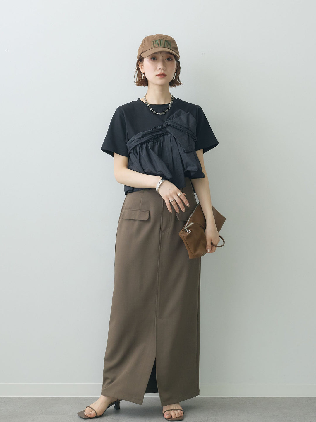 [SET]ナイロンドッキングツイストTEE +クレープデシンフラップ付きストレートスカート(2set)