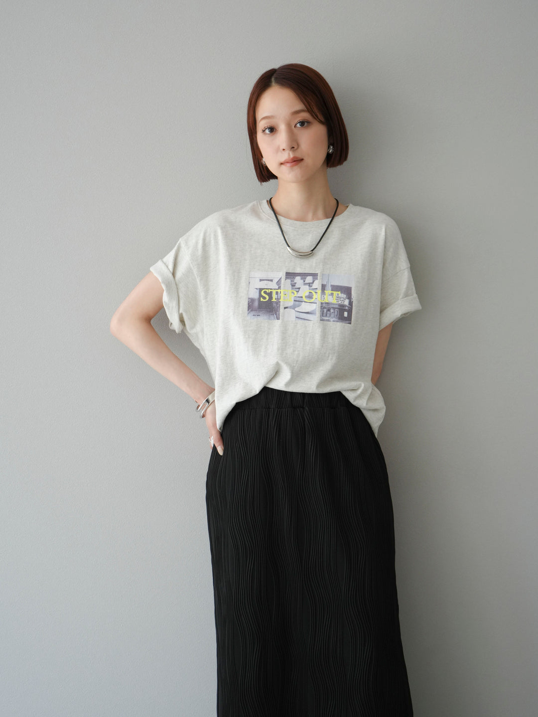 [SET]ネオンロゴコラージュフォトプリントオーバーTシャツ+ウェーブパイピングタイトスカート(2set)