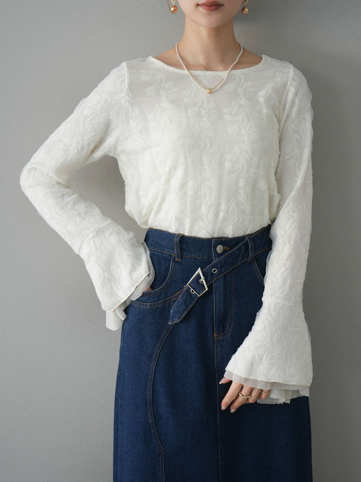 【預購】雙層紗布袖喇叭疊層提花上衣/象牙白
