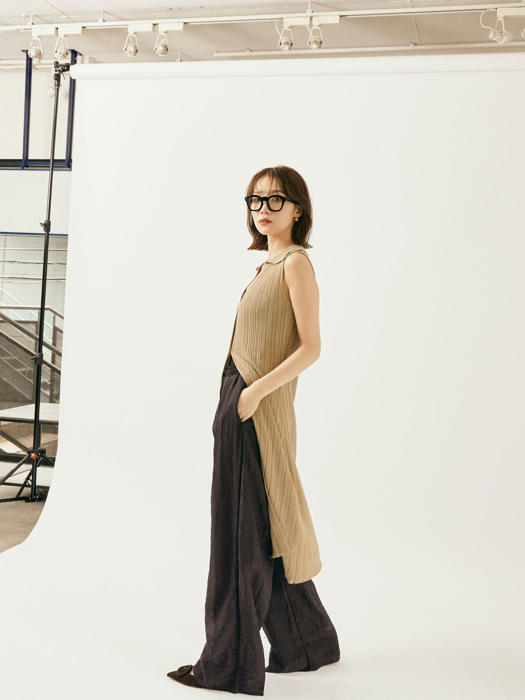 【Allure】[SET]襟付きランダムリブロングニットカーディガン+シャイニースラブシアーワイドパンツ(2set)