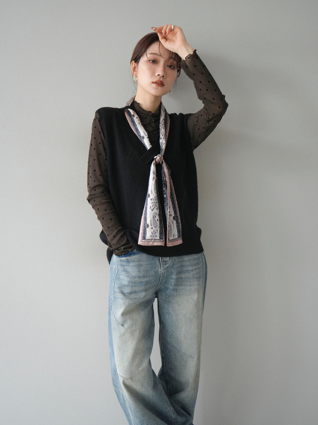 [予約]スカーフ付きニットベスト/black