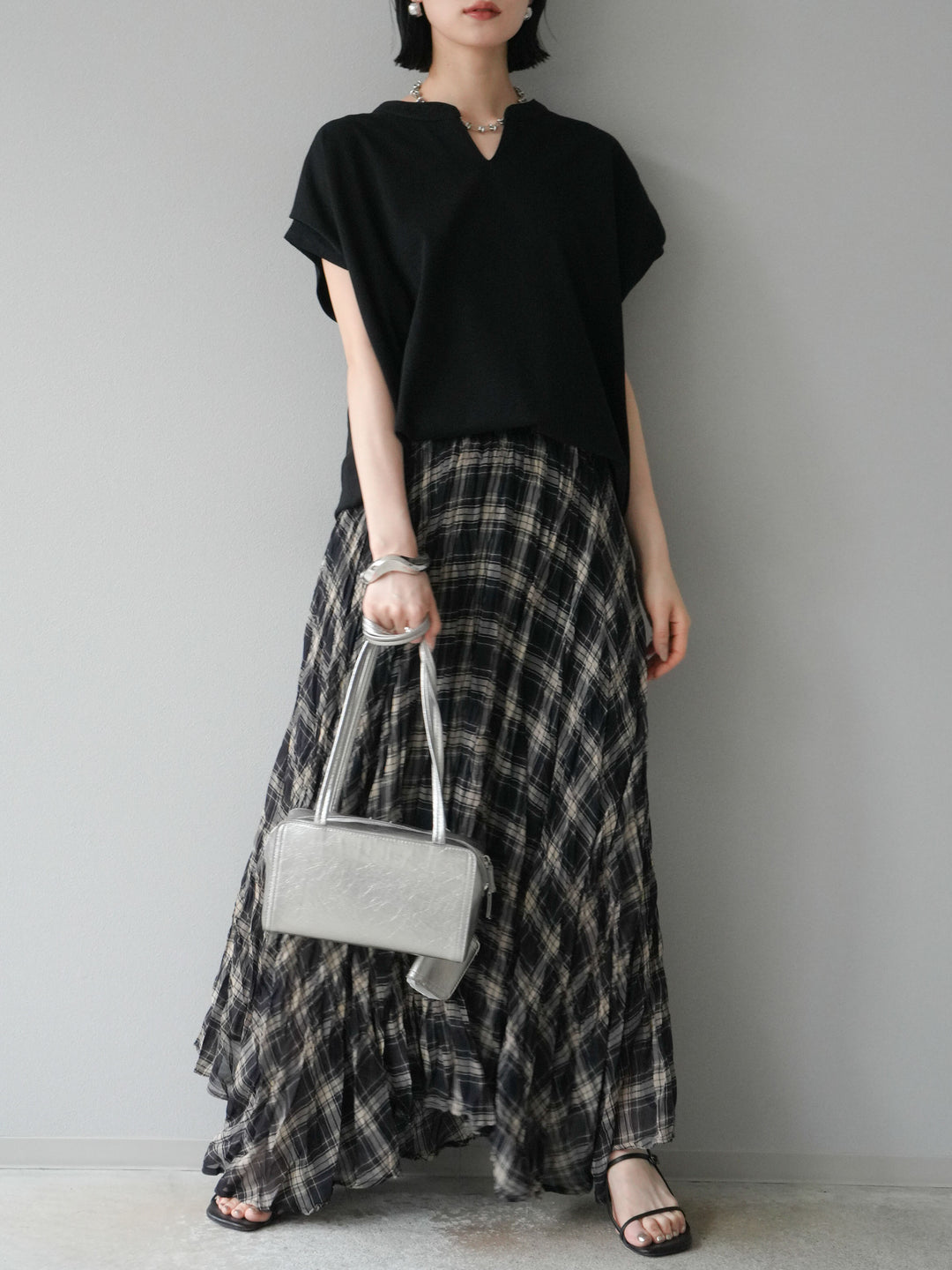 [予約]キーネックドルマンルーズコットンTシャツ/ブラック