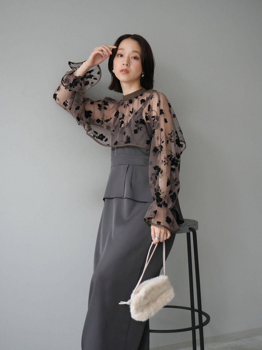 [予約]チュールフラワーフロッキーショートブラウス/ブラウン