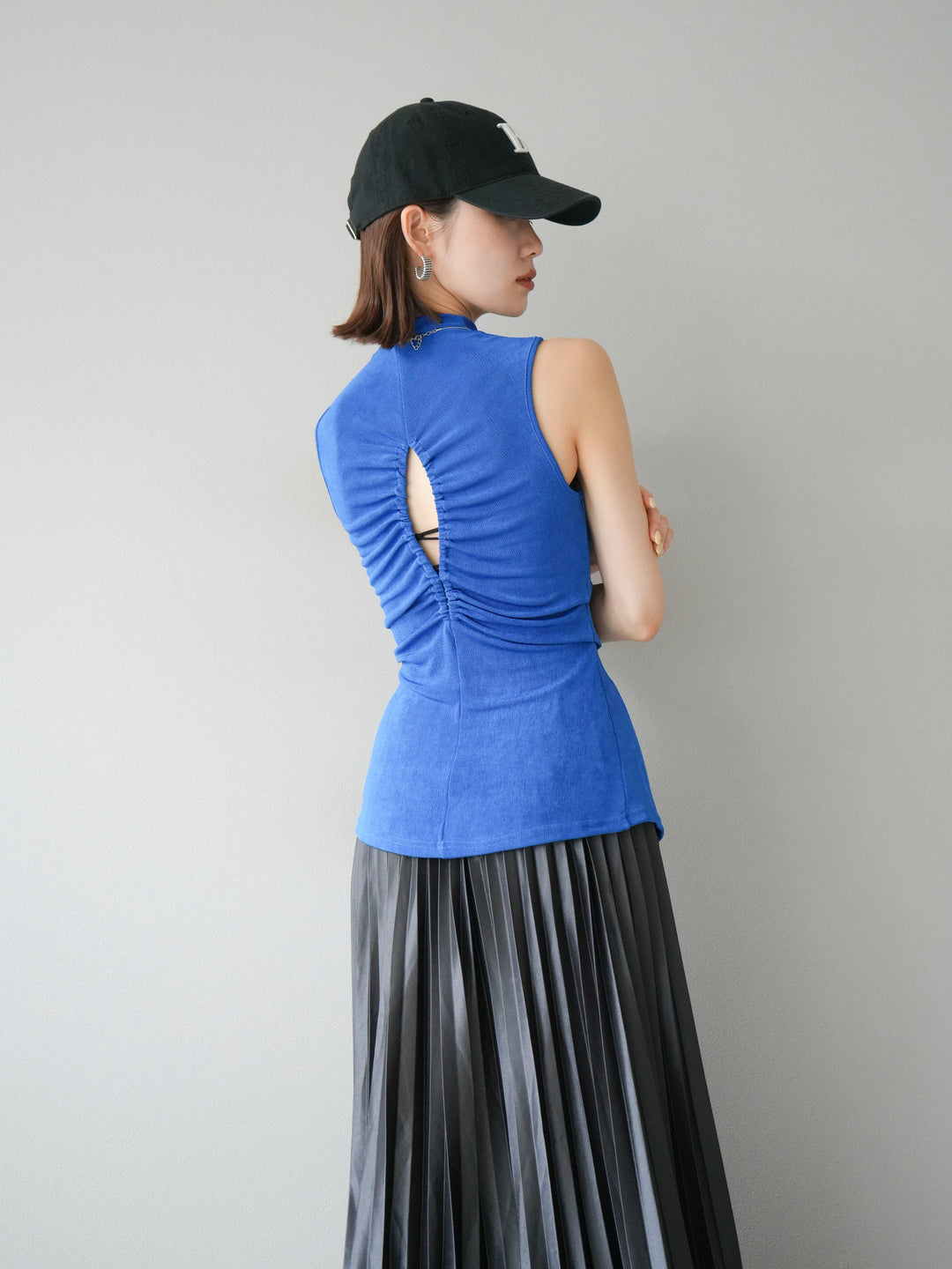 [予約]フロントスリットレーヨンニットトップス/ブルー