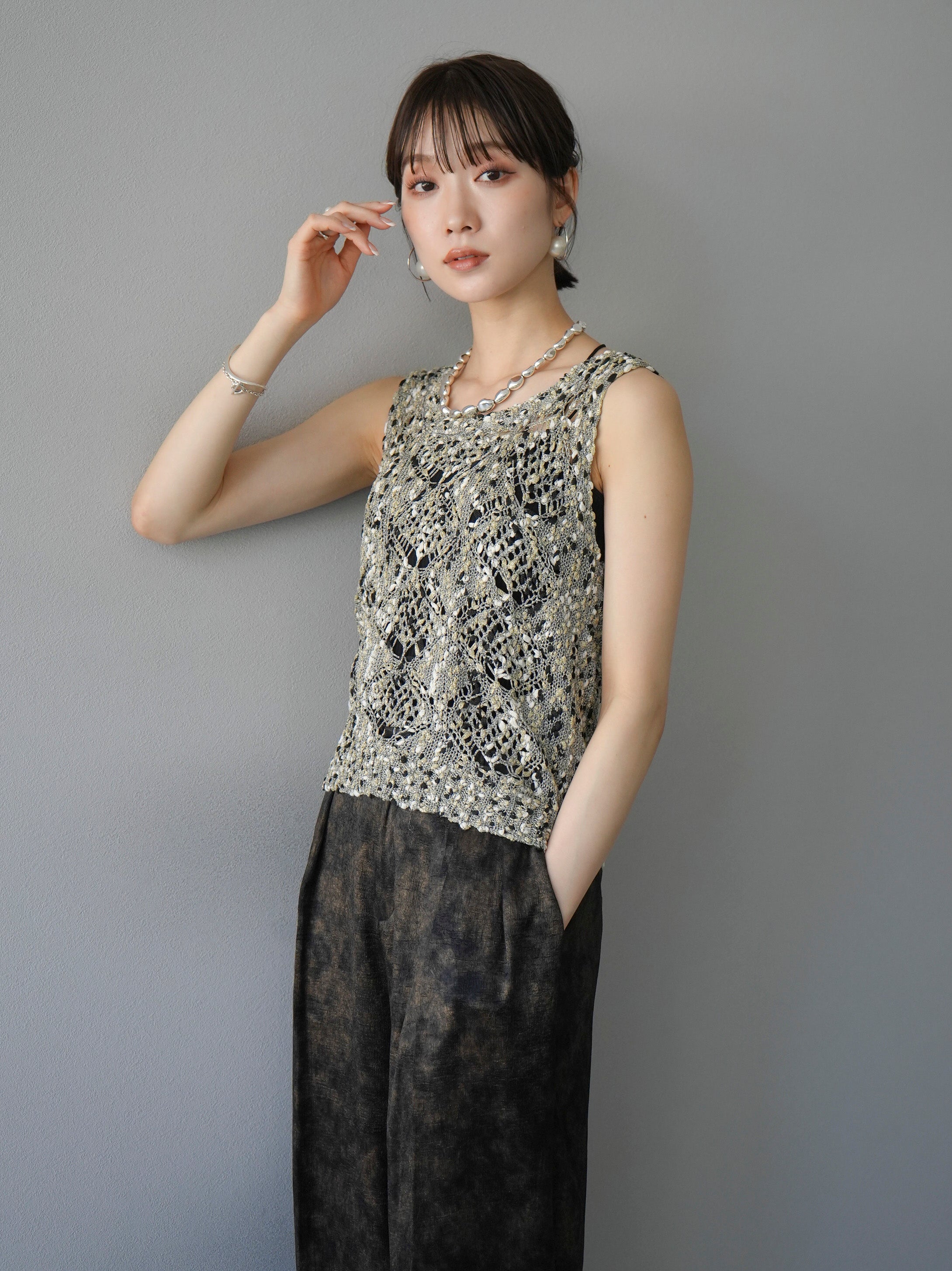 予約]ラメミックスヤーンニットタンクトップ/ゴールド – Lumier