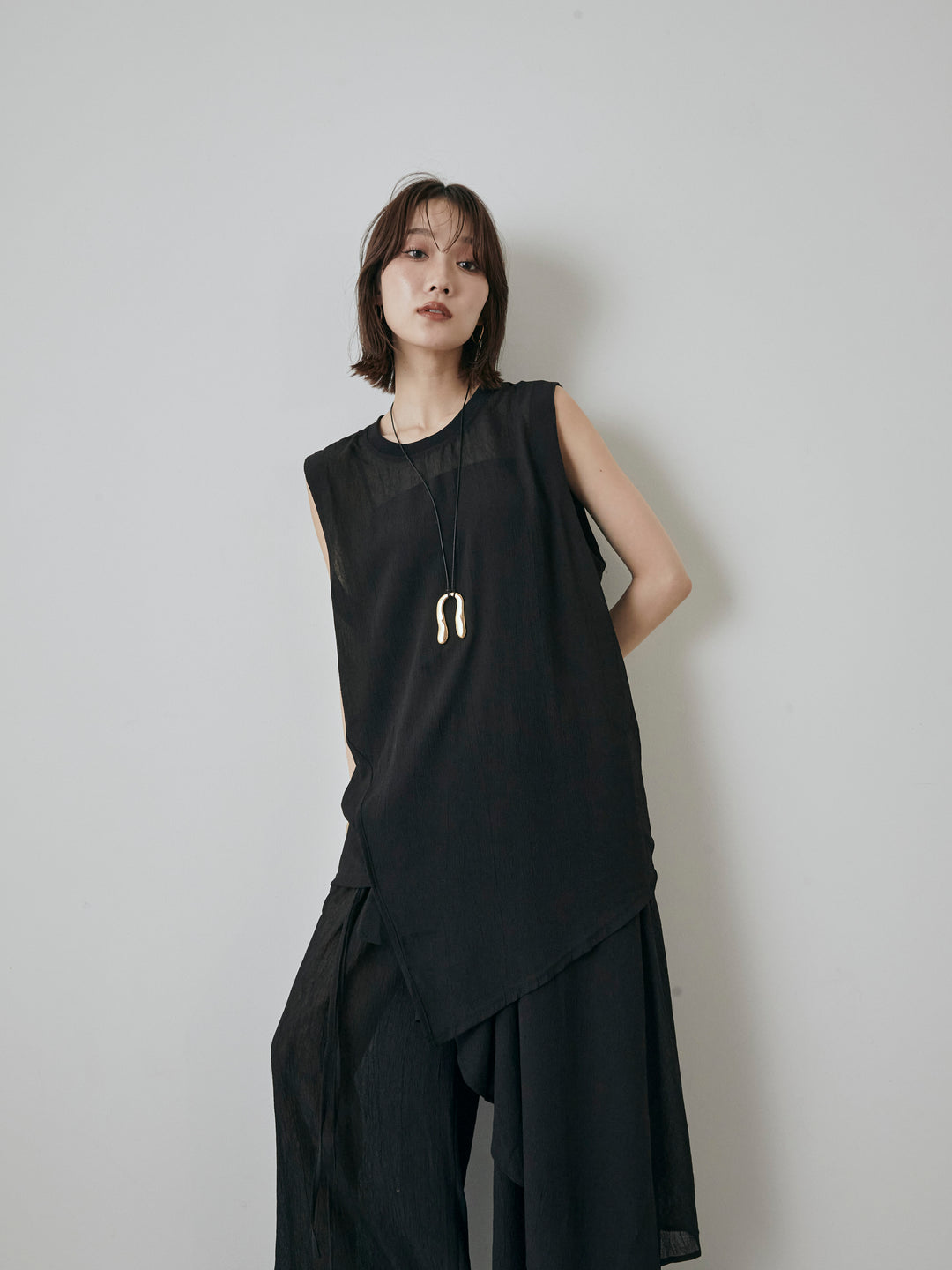 [予約]シアーワッシャーアシンメトリープルオーバー/ブラック