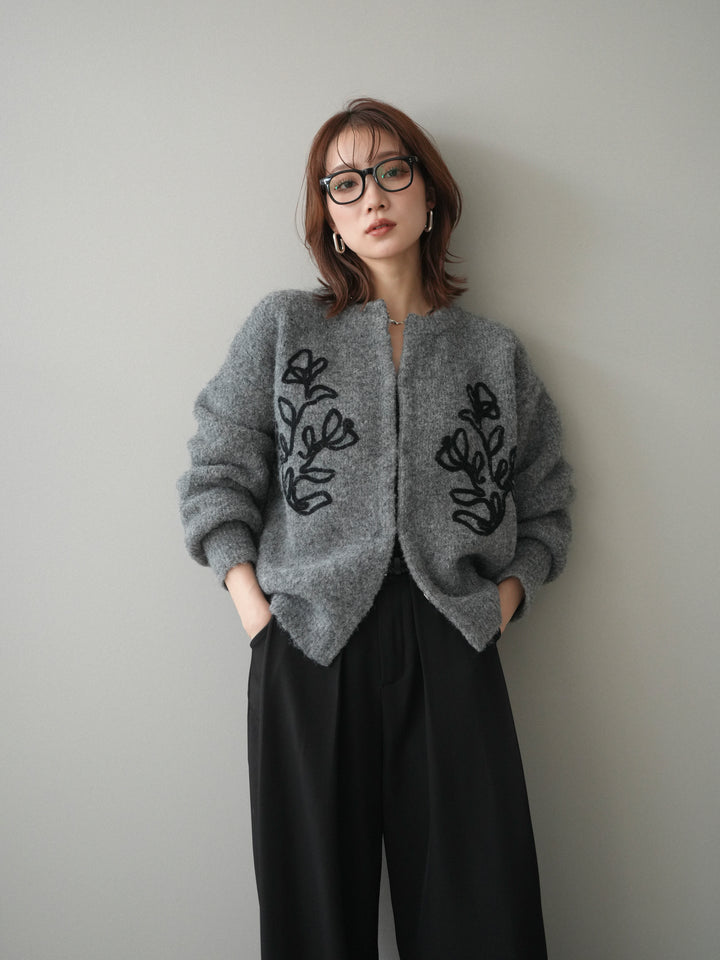 [予約]テープ刺繍ホック開きブークレニットカーディガン/mokugray
