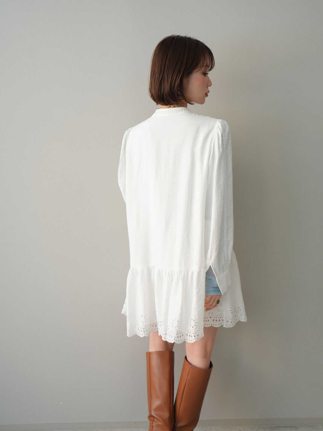 [予約]ティアードパンチングミニワンピース/white