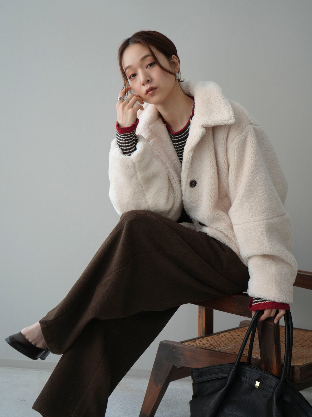 [SET]エコファーステンカラージャケット+ラメ異素材ボーダーリブニットプルオーバー+ベルト付起毛コクーンパンツ(3set)