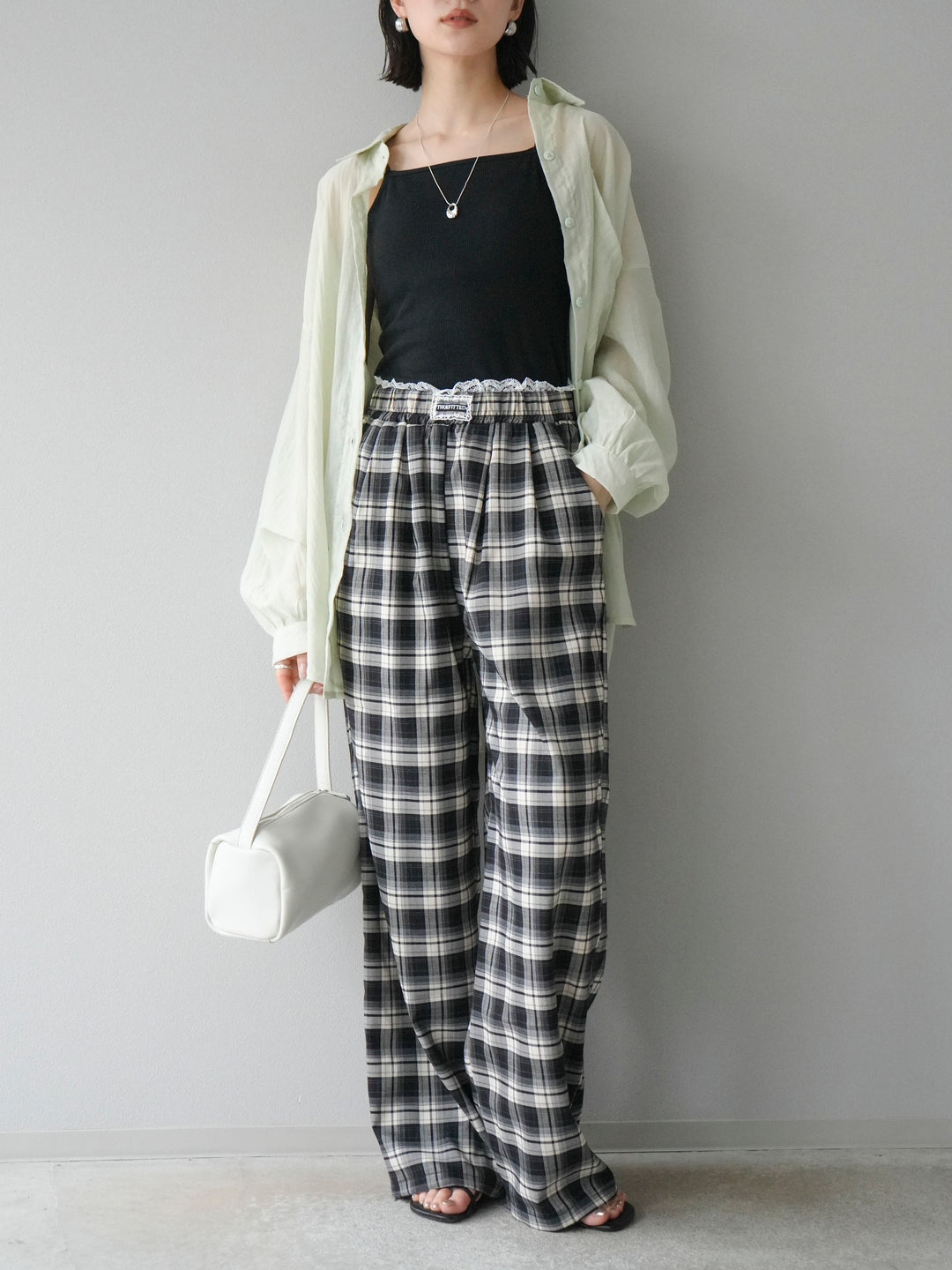 【預購】雙色吊帶罩杯背心/黑色