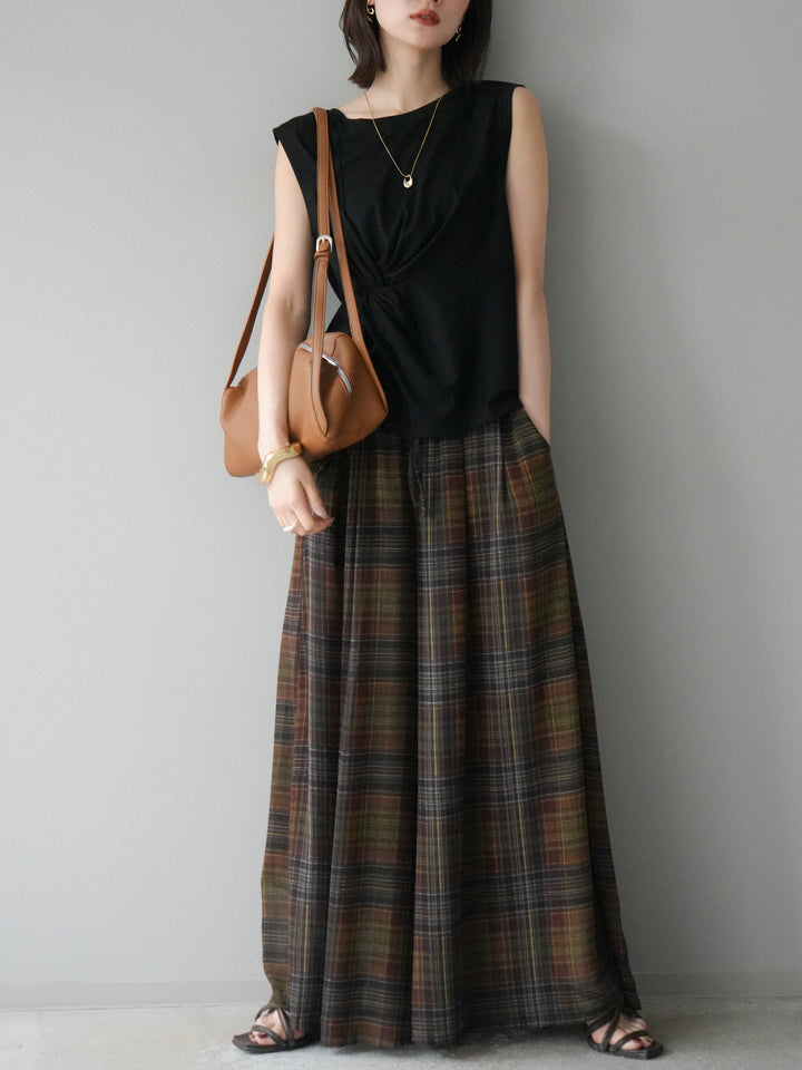 [予約]フロントツイストノースリーカットソー/ブラック