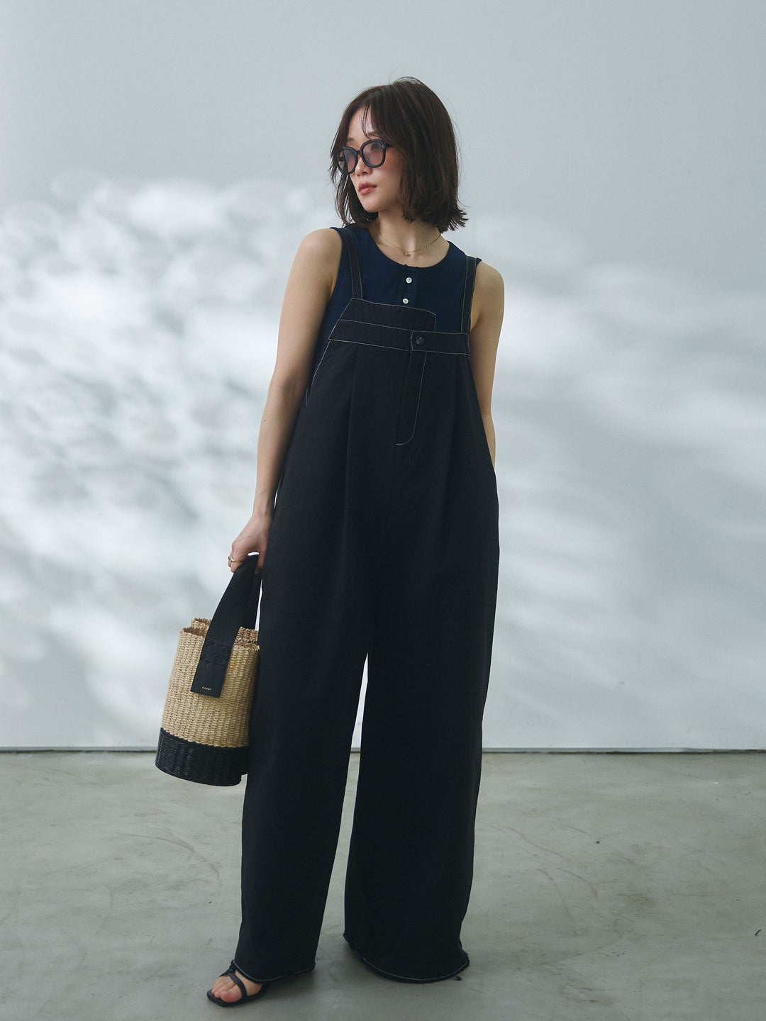 【Allure】[SET]カットオフコットンツイル配色ステッチサロペット+フロントボタンテレコリブタンクトップ(2set)