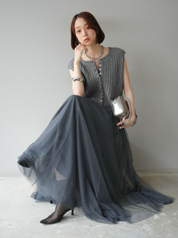 [予約]ランダムボタンニットベスト/チャコール